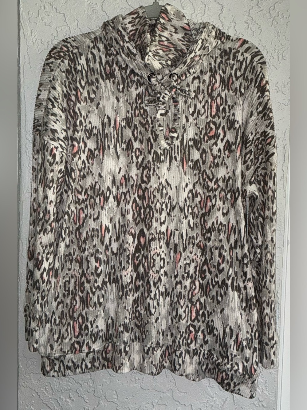 French Laundry Leopard Print Hooded Ribbed Pullover Sweater - Gray & Pink